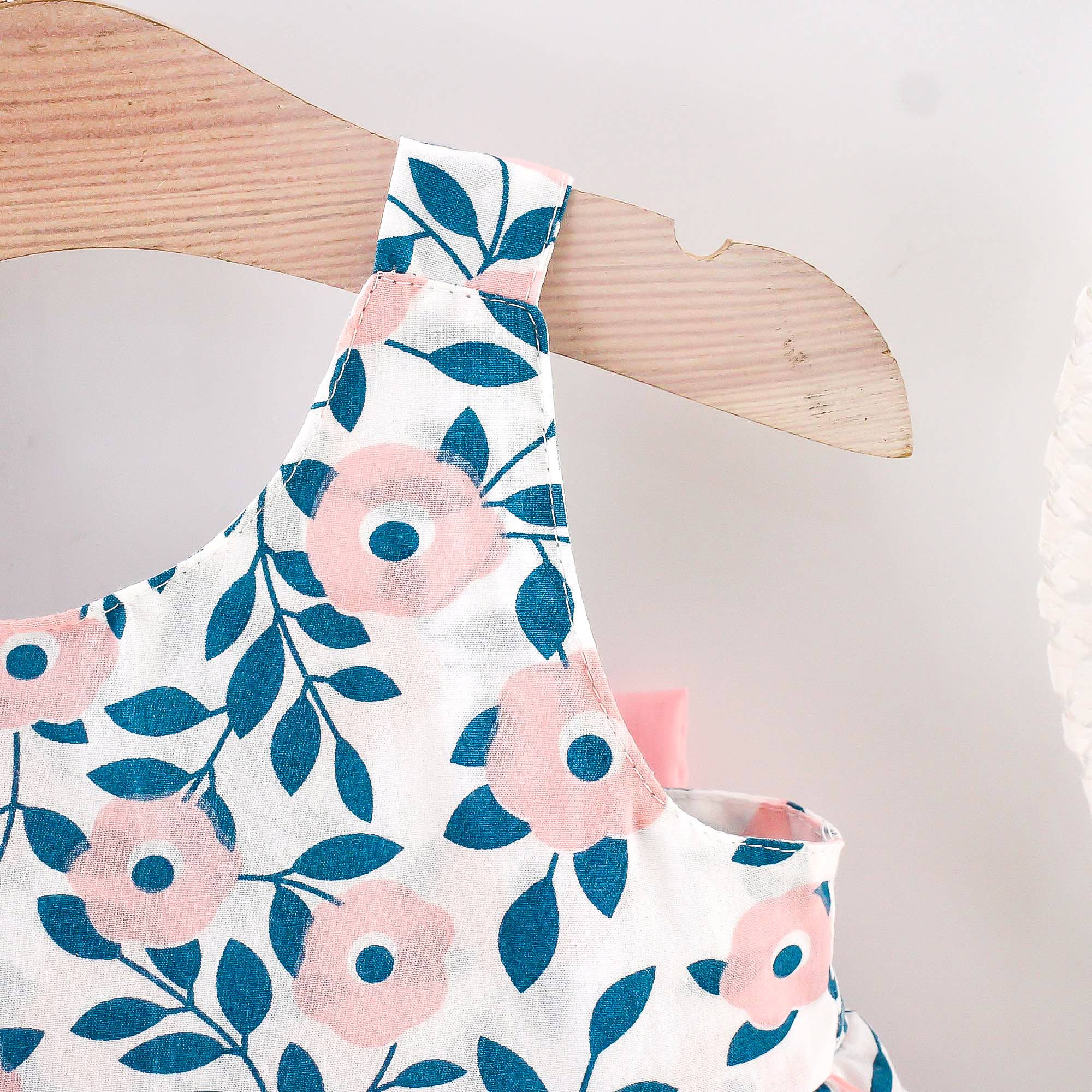 2pcs Floral Print Bowknot Sleeveless Baby Dress - Image 17