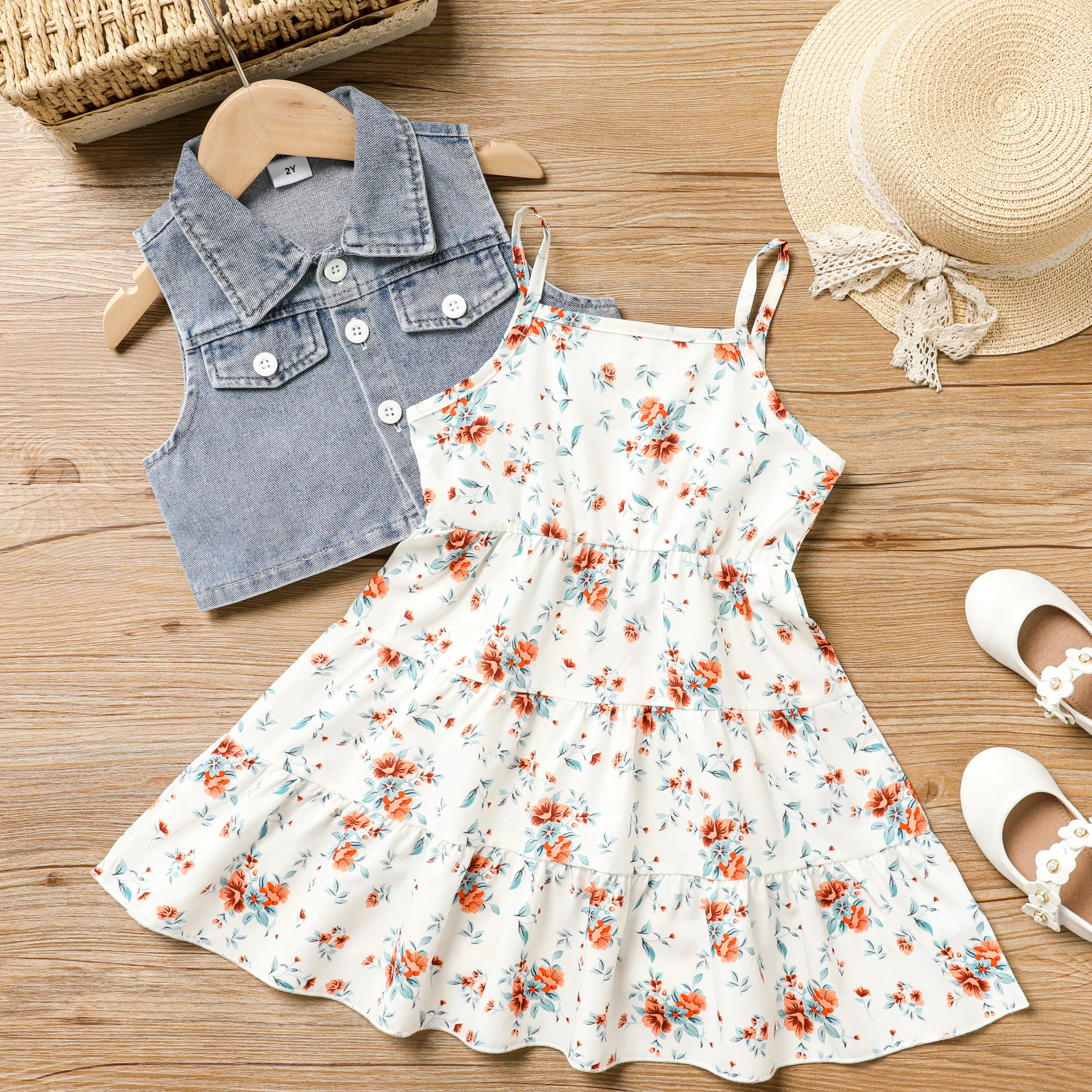 2pcs Toddler Girl Sweet Denim Vest and Floral Dress Set - Image 3