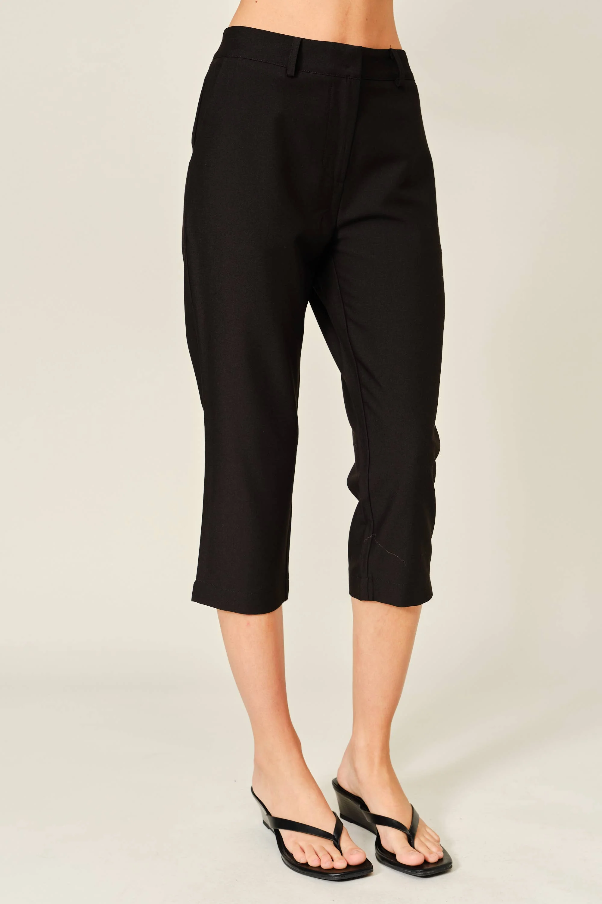 AJP6233 SLIM LEG WOVEN CAPRI PANTS - Image 3