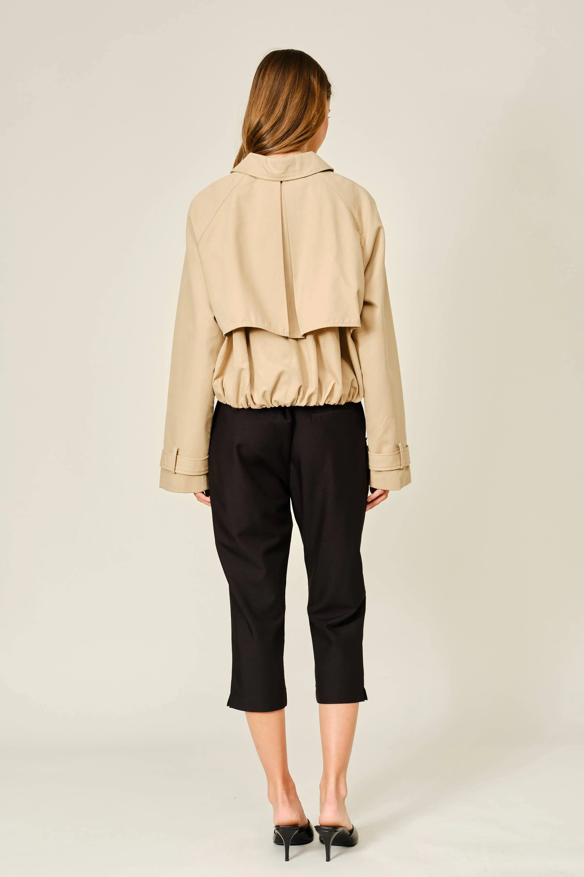AJP6233 SLIM LEG WOVEN CAPRI PANTS - Image 8
