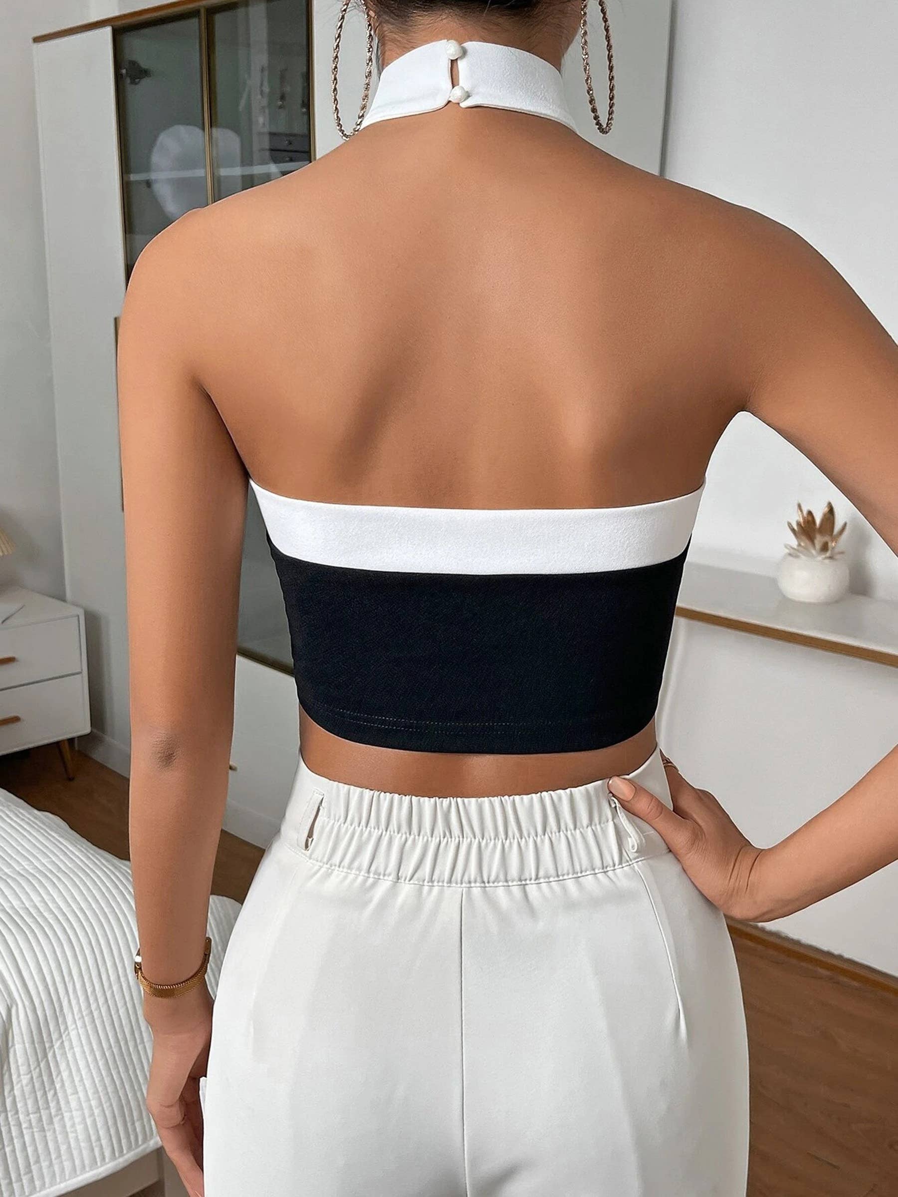 Black and White Color Blocked Neck Top - Image 3