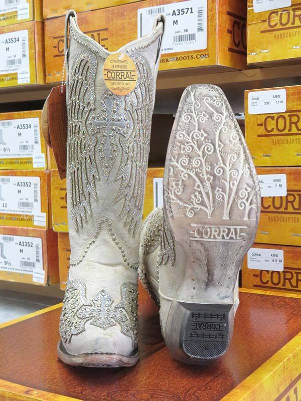 Corral Ladies White Winged Cross Glitter Overlay Boots Style A3571 - Image 5