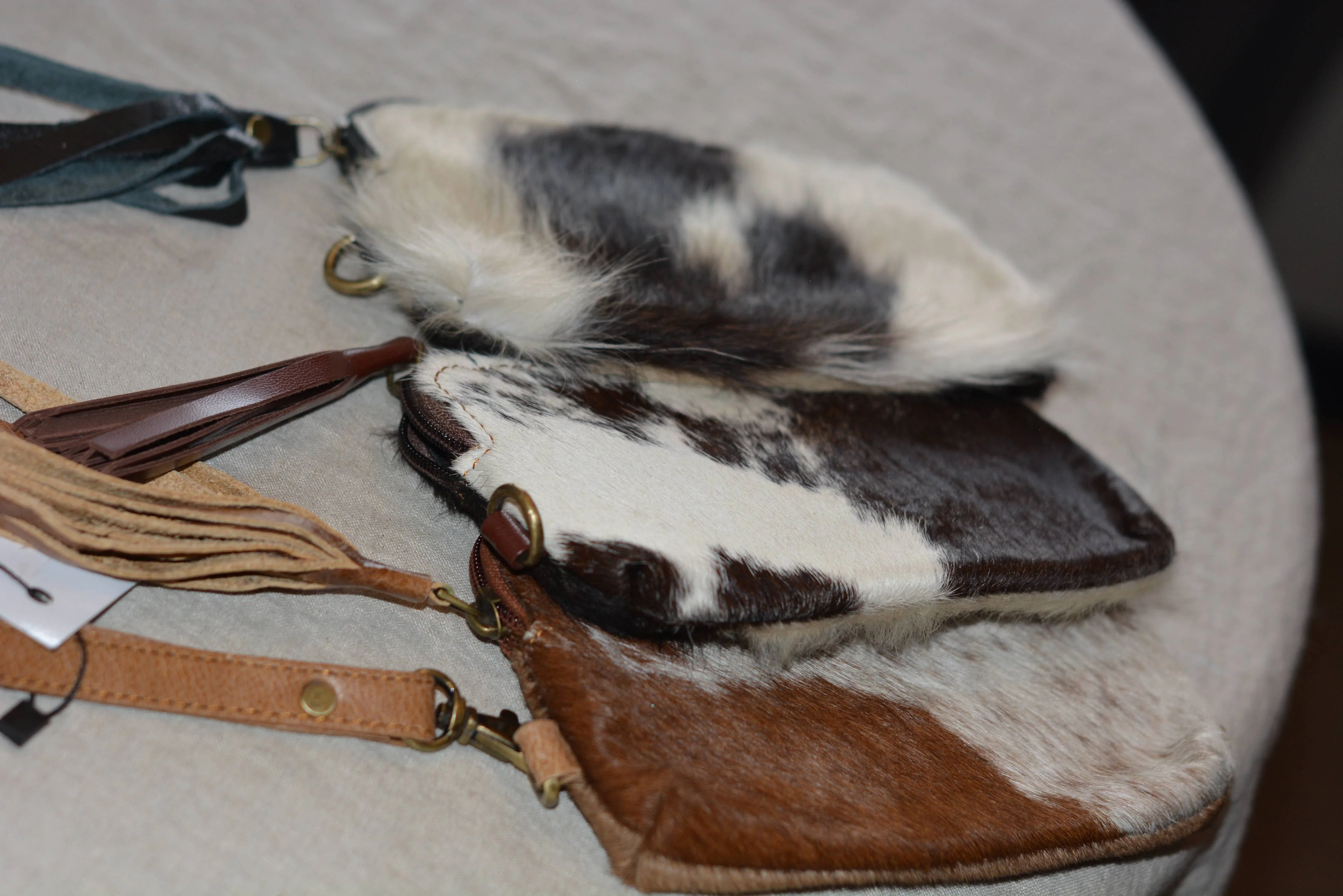 Cowhide wristlet zipper pouch - Image 3