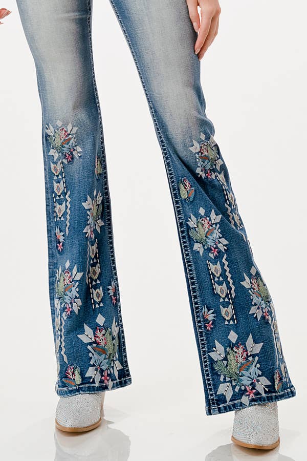 Floral Embroidery High-Waist Flare 32" | HL-61840 - Image 3