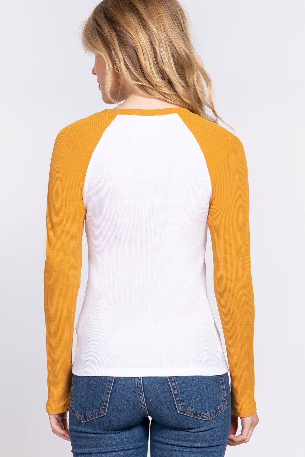 Long Raglan Sleeve Color Block Thermal Knit Top - Image 3