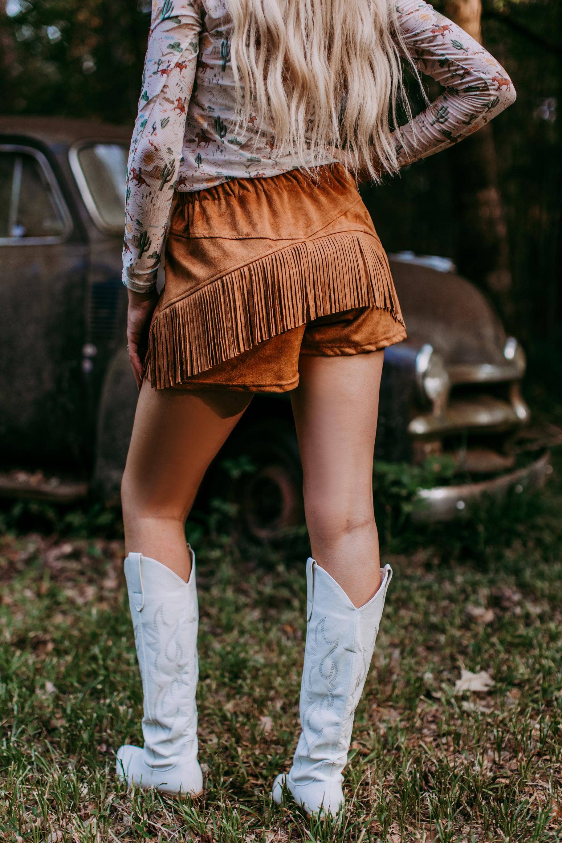 MK265 Holy Moly Vegan Suede Fringe Shorts - Brown - Image 3