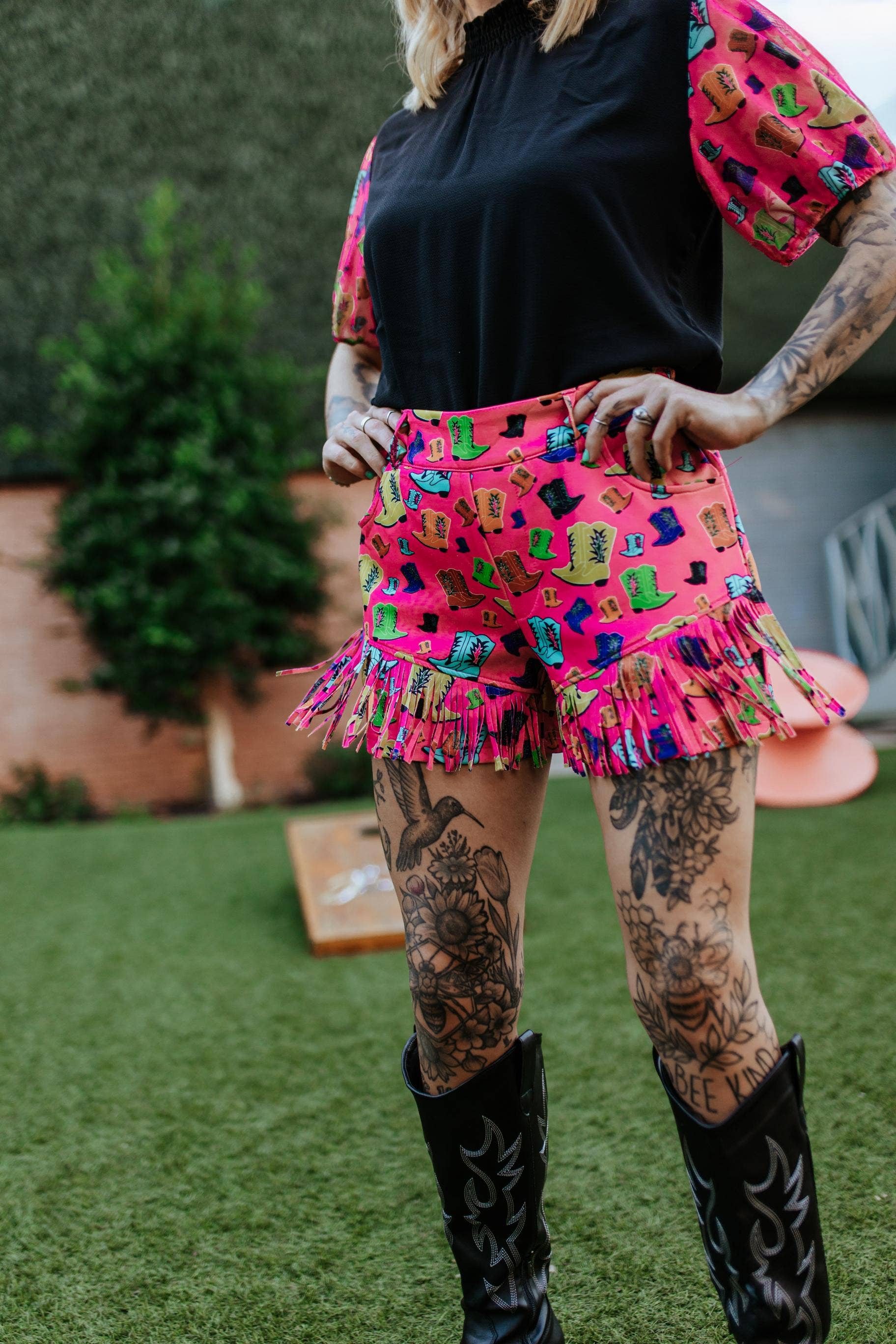 MK302 Cowgirl Boogie Fringe Shorts - Pink - Image 9