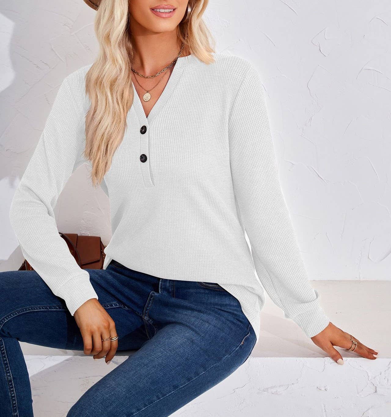 New solid color V-neck button solid color baggy top - Image 19