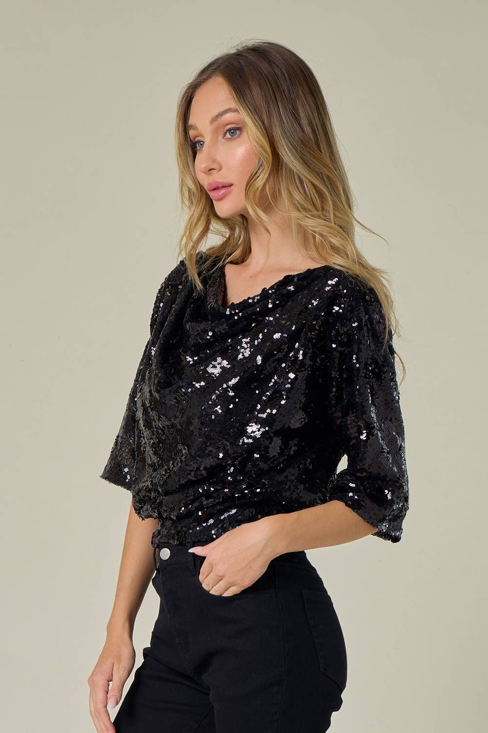 SIT3583A BLACK DROP SHOULDER HOLIDAY SEQUIN TOP - Image 5