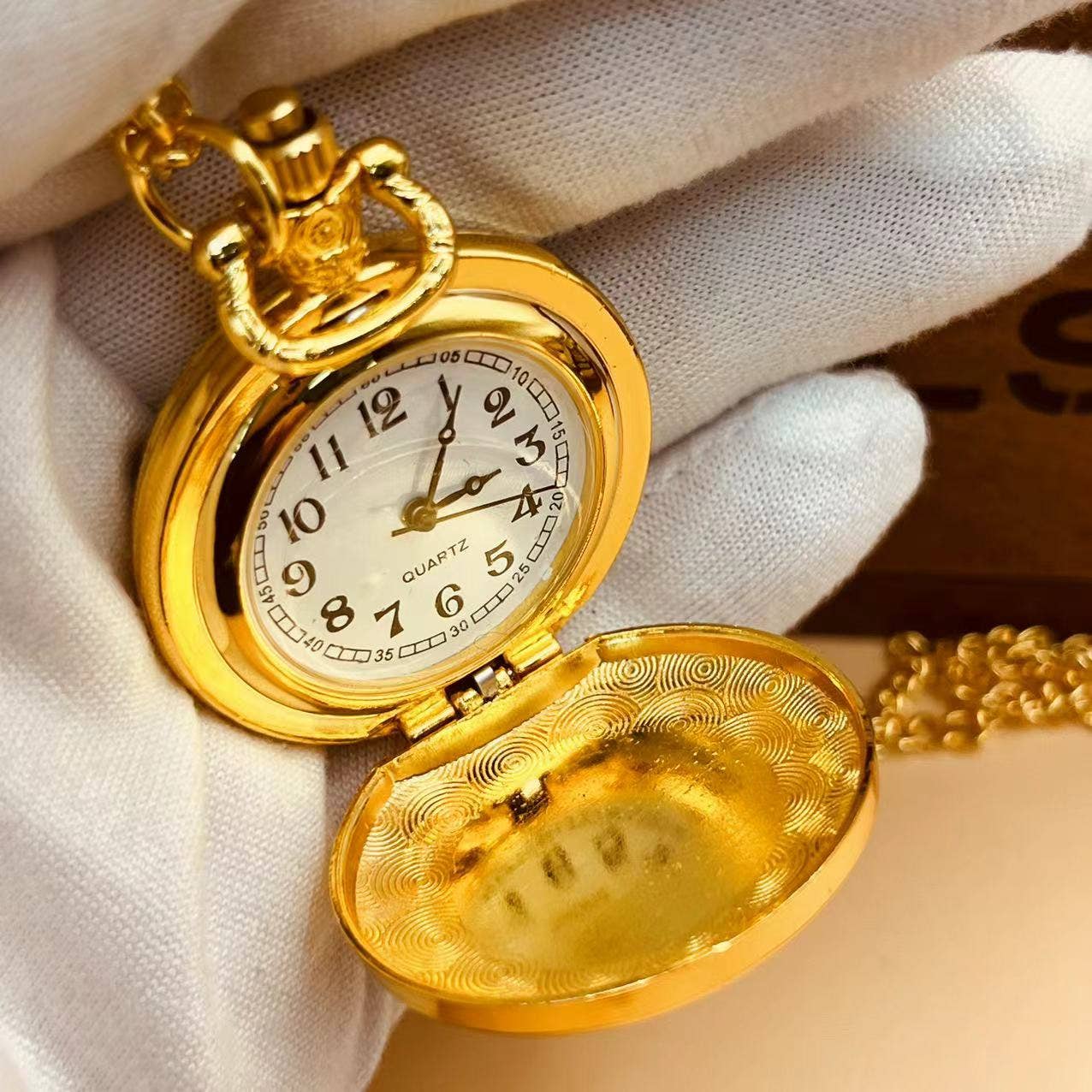 'Thank You for Your Service' Stars and Stripes Tribute Pocket Watch - Image 2