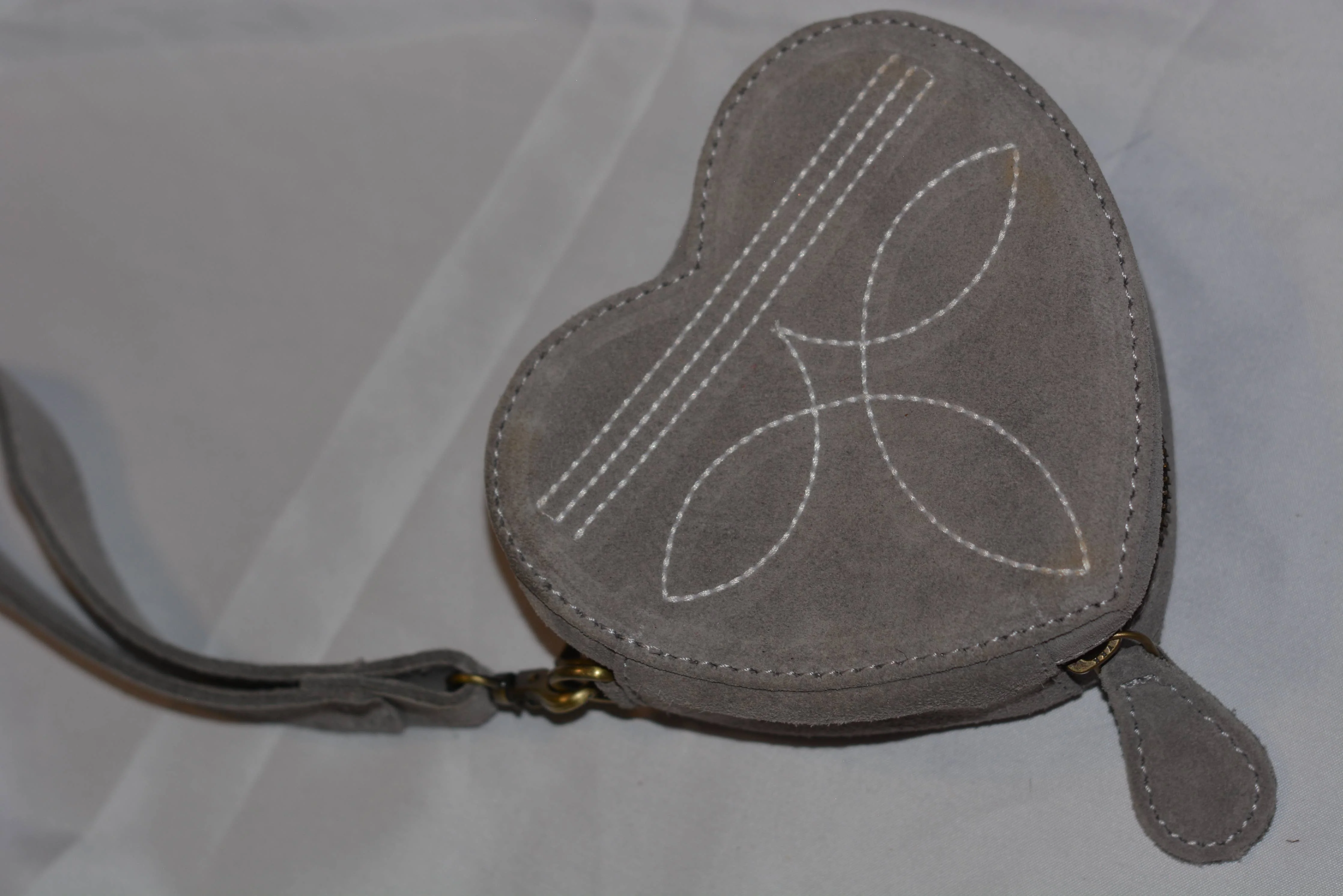 The Heartline Case - Image 2