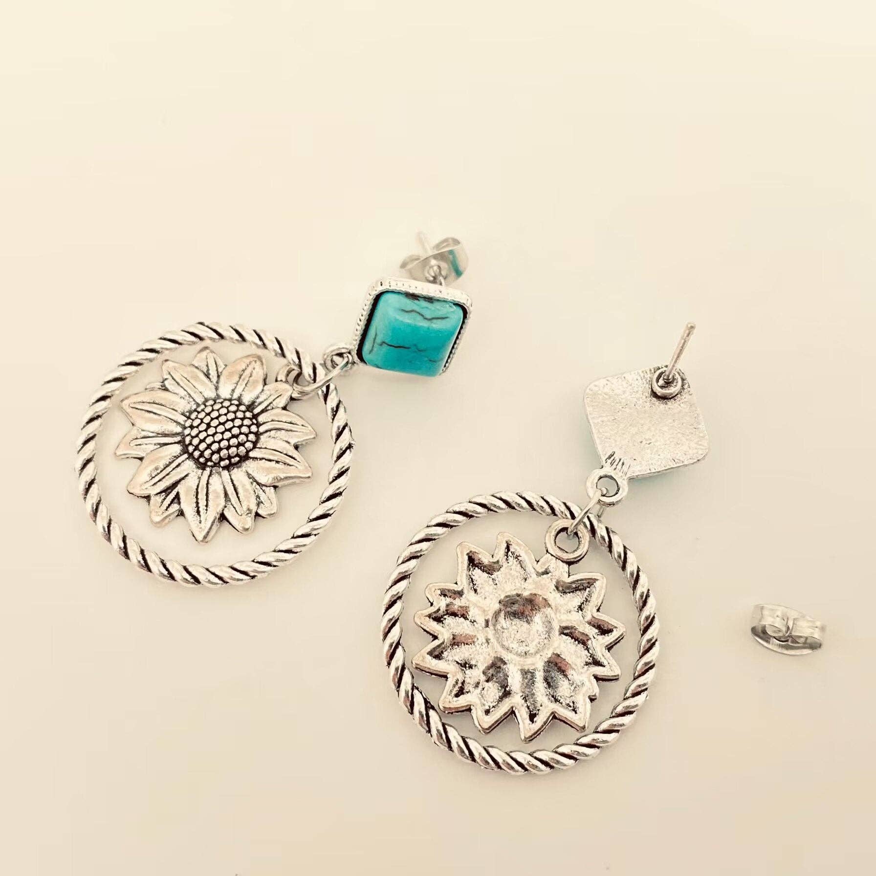 Western Style Sunflower Pendant Post Earrings - WJ - Image 3